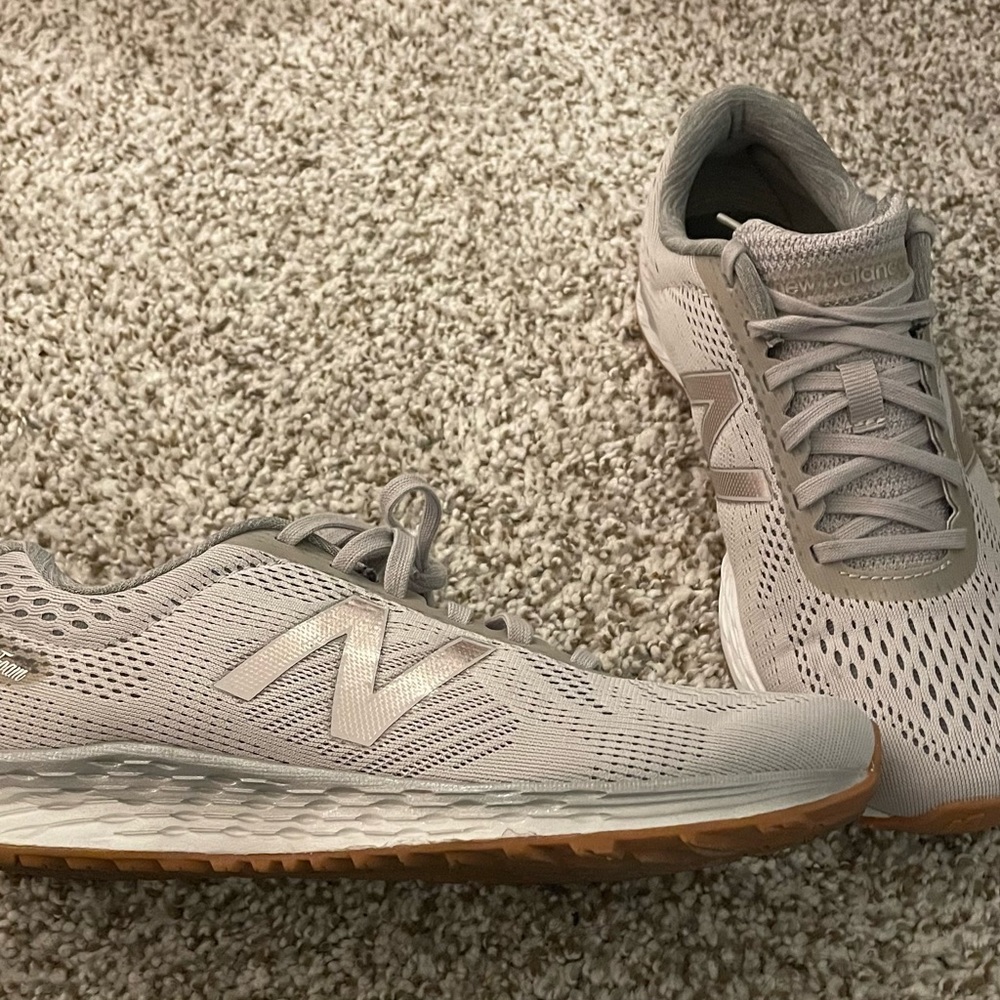 New Balance Gray Womens size 7.5